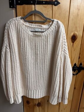 American Eagle Outfitters Cream Chunky Knit Crewneck Sweater